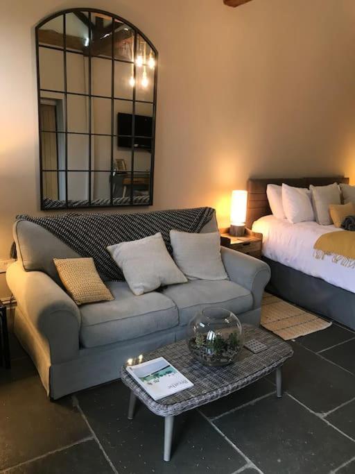 Luxury Barn Conversion At Rudding Harrogate Esterno foto