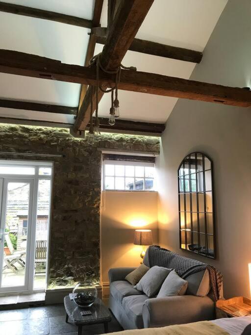 Luxury Barn Conversion At Rudding Harrogate Esterno foto